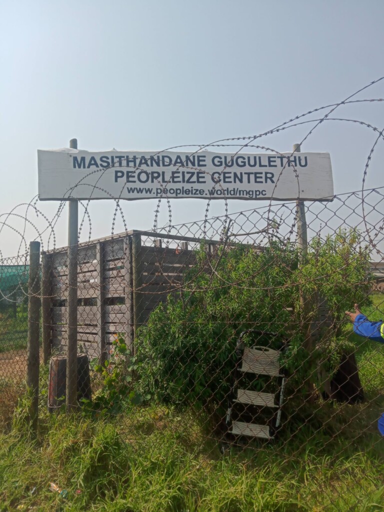 Read more about the article Renovation on the future location for MASITHANDANE GUGULETHU PEOPLEIZE CENTER Urban Garden Theater & Cafe